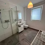 Moderne Mit 4 Betten דירה